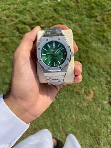 ساعة أوديمار بياجيه الدرجة الاولى