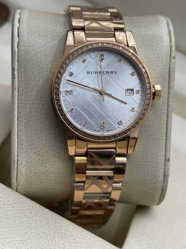 ساعة ماركة بربري الدرجة الاولى