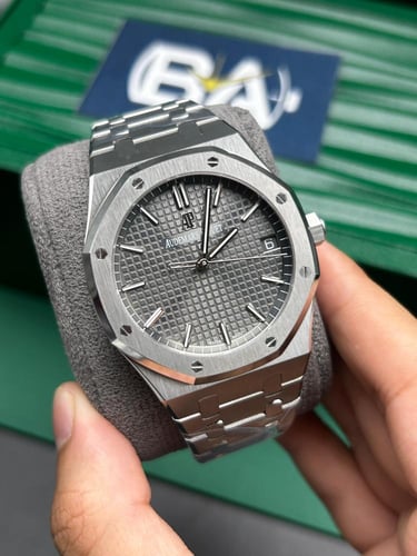 ساعة AP رويال أوك أعلى مكينة سوبر كلون