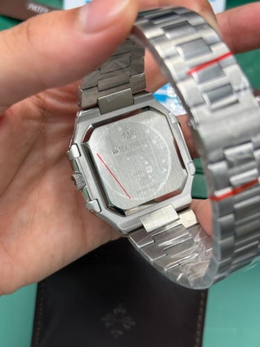 ساعة باتيك فيليب Cubitus الحديثة هاي كوالتي