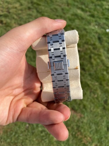 ساعة أوديمار بياجيه الدرجة الاولى