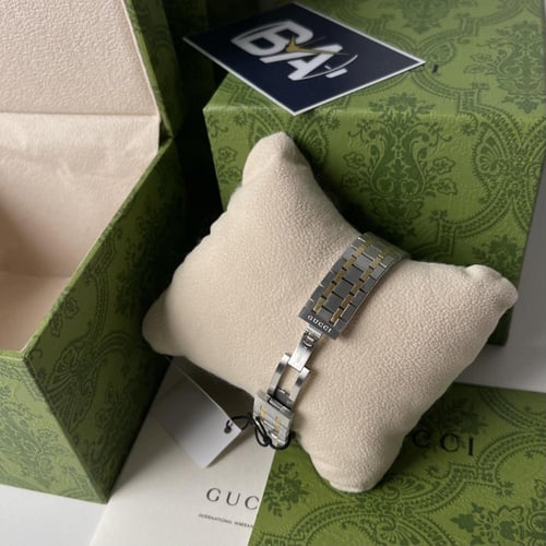 ساعة غوتشي نسائية