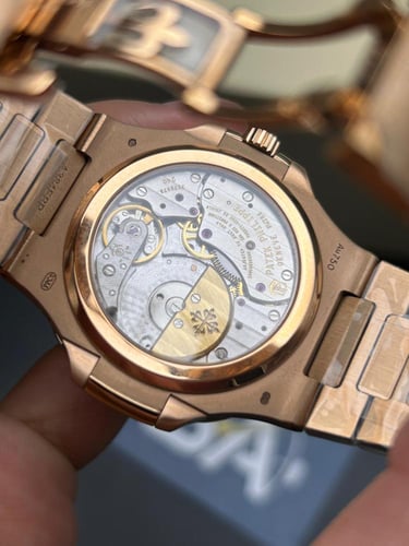 ساعة باتيك فيليب نوتلس 5712 اعلى مكينة سوبر كلون