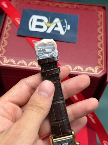 ساعة كارتير تانك لوي مقاس 33 سوبر كلون