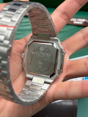 ساعة باتيك فيليب Cubitus الحديثة هاي كوالتي