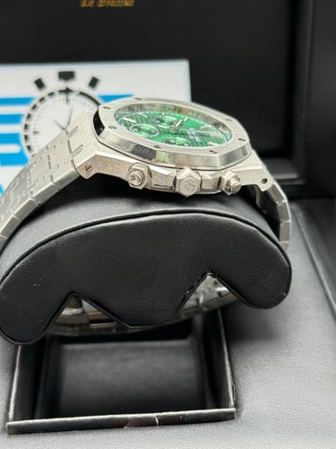 ساعة AP أوديمار رويال اوك أخضر كرونوقراف هاي كوالت...