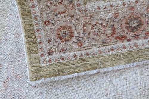 سجاد تركي/ VICTORIA