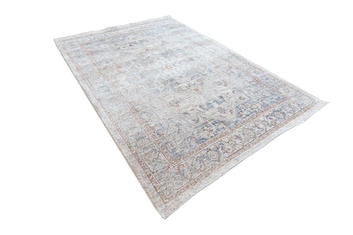 سجاد تركي/ VICTORIA