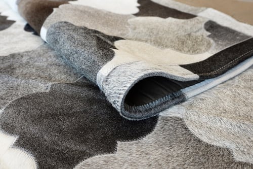 سجاد جلد بقري