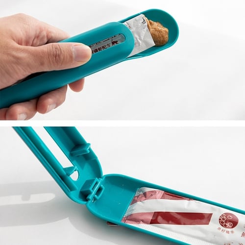 شريط لتغذية القطط