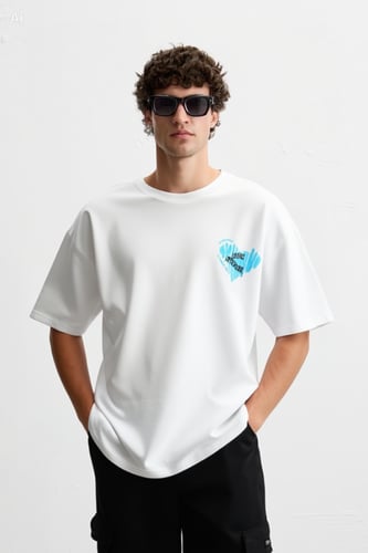 تيشرت هارت جرافيك