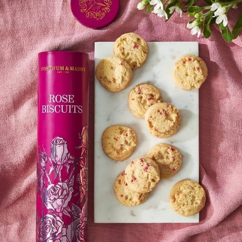 بسكويت الورد الفاخر Fortnum & Mason