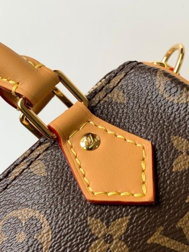 شنطة ال في صغيره نانو