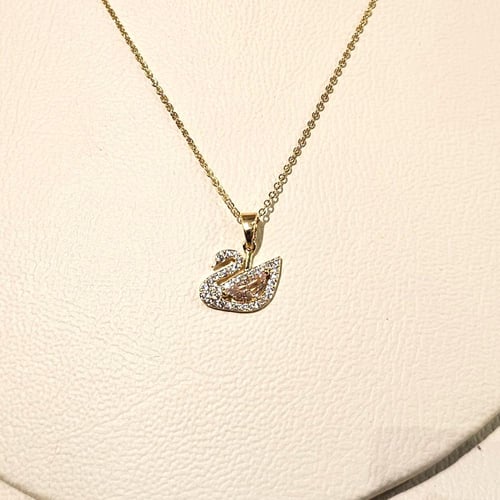 سلسال سوارفسكي البجعة ذهبي مزين بأحجار م2