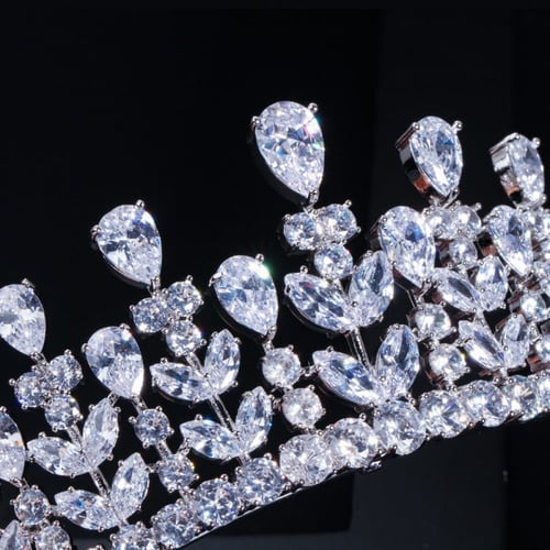 تاج عروس ملكي من الزركونيا المكعبة