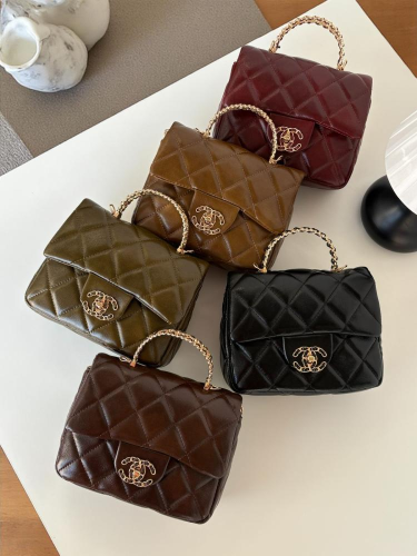 شنطة شانيل ميني انيقة