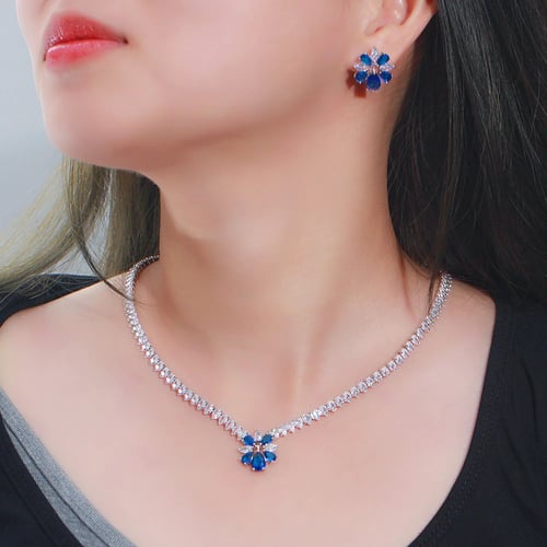 طقم زركون تصميم وردة قطعتين سلسال وحلق لون ازرق