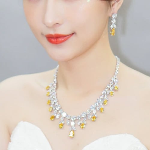 طقم زركون فخم قطعتين مزين بالزركون الاصفر