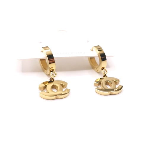 حلق شانيل مطلي ذهب