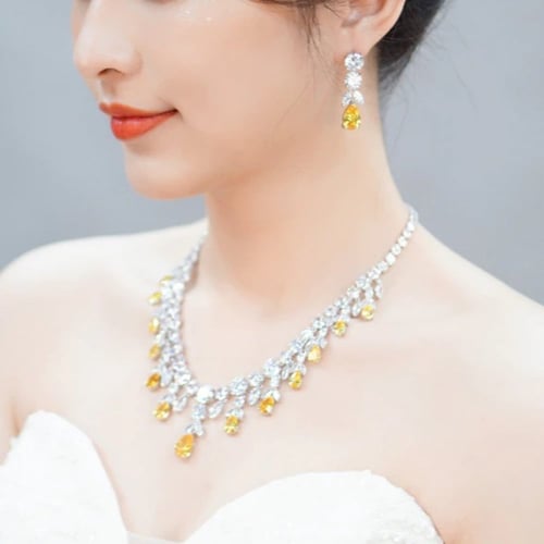 طقم زركون فخم قطعتين مزين بالزركون الاصفر