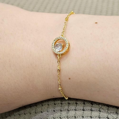 اسوارة باندورا دائرة ذهبية مرصعة باحجار