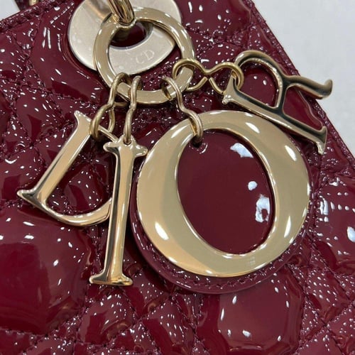 شنطة ديور عنابي لمعه