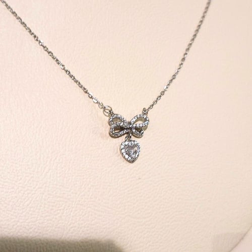 سلسال باندورا فيونكه فضي مرصع بأحجار الزركون