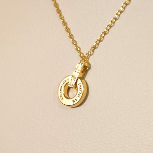 سلسال تيفاني تي ون دائري ذهبي مزين بأحجار