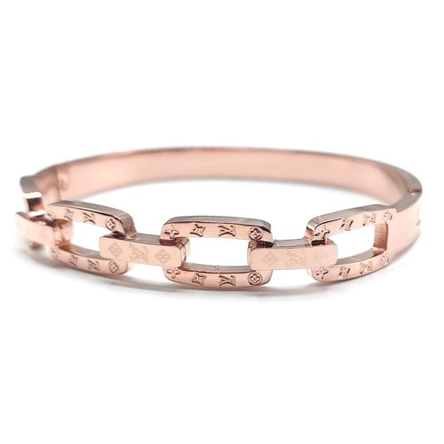 اسوارة مستوحاة من لويس فيتون مطلي ذهب مفرغ بنقوش ا...