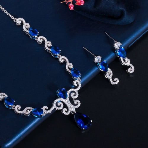 طقم زركون ناعم قطعتين مزين بزركون ازرق