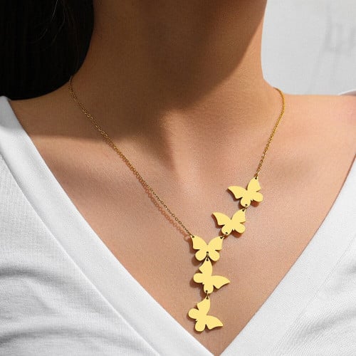 سلسلة نسائية انيقة مزينة بتعليقات شكل فراشات - لون...