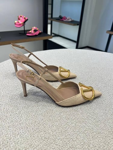 كعب فلانتينو اوتلت