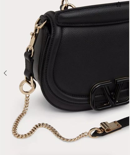 فلانتينو اوتليت