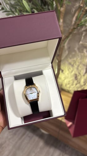 ساعة اقنر بسترابين