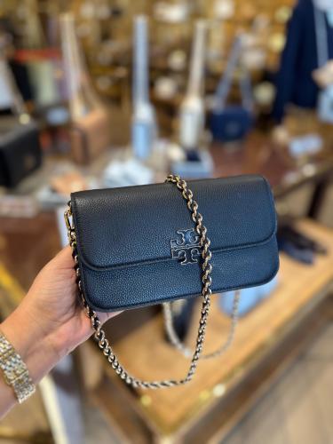 توري بورش اوتلت