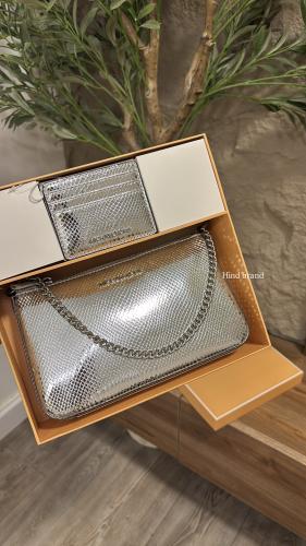 بوكس مايكل كورس فضي