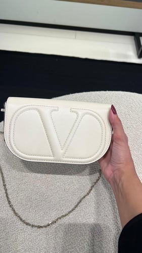 فلانتينو اوتلت