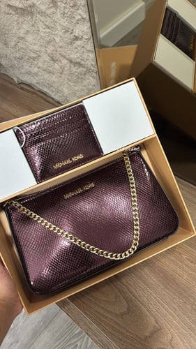 بوكس مايكل كورس