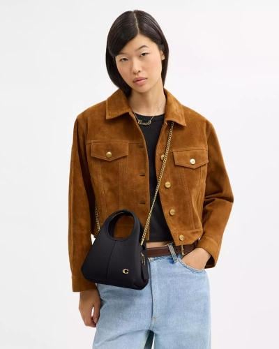 كوتش لانا 19