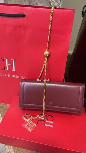 كارولينا هيريرا كروس بودي