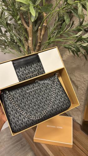 بوكس مايكل كورس