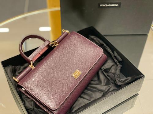 دولتشي اند غابانا كروس بودي