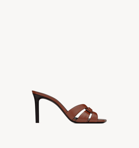 كعب سان لوران