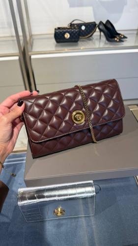 فرزاتشي كروس بودي