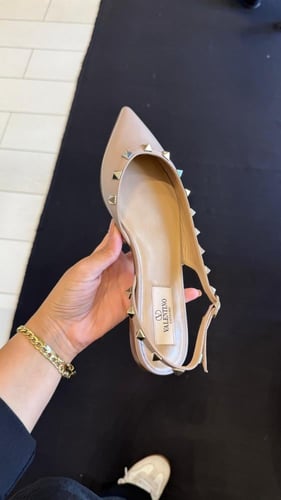 كعب فلانتينو اوتلت