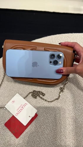 فلانتينو اوتلت