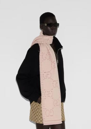 سكارف قوتشي