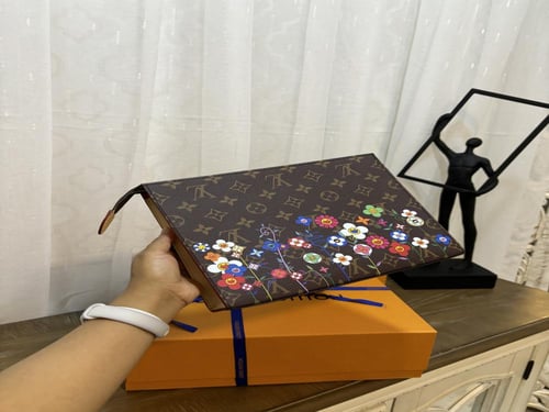 باوتش لوي فيتون