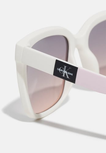 نظارة كالفن كلاين