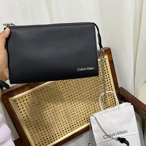 باوتش كالفن كلاين